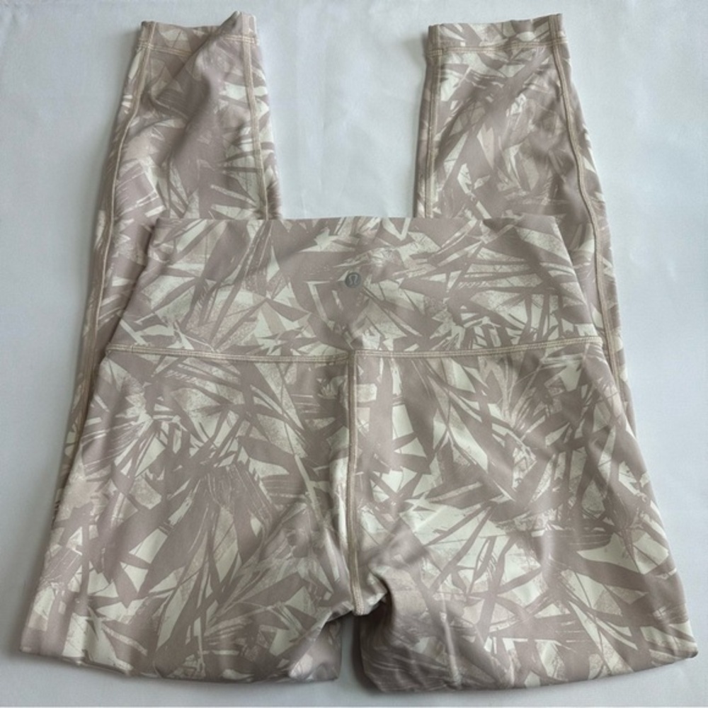 0319 - Lululemon Wunder Under High-Rise Tight 25" *Full-On Luxtreme Size 8